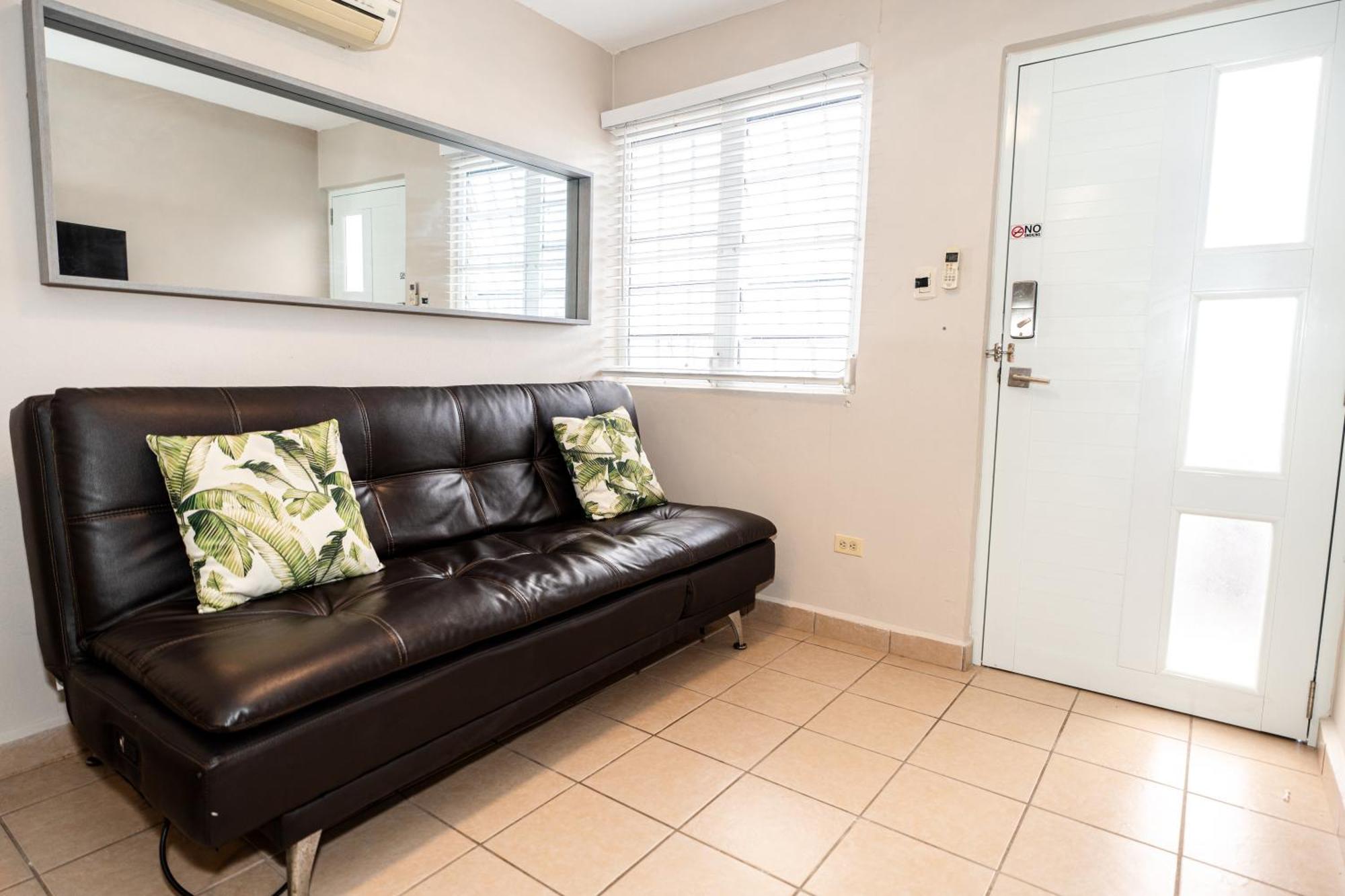 Private Jacuzzi Oasis With Mountain Views And Free Parking Ponce Exterior foto