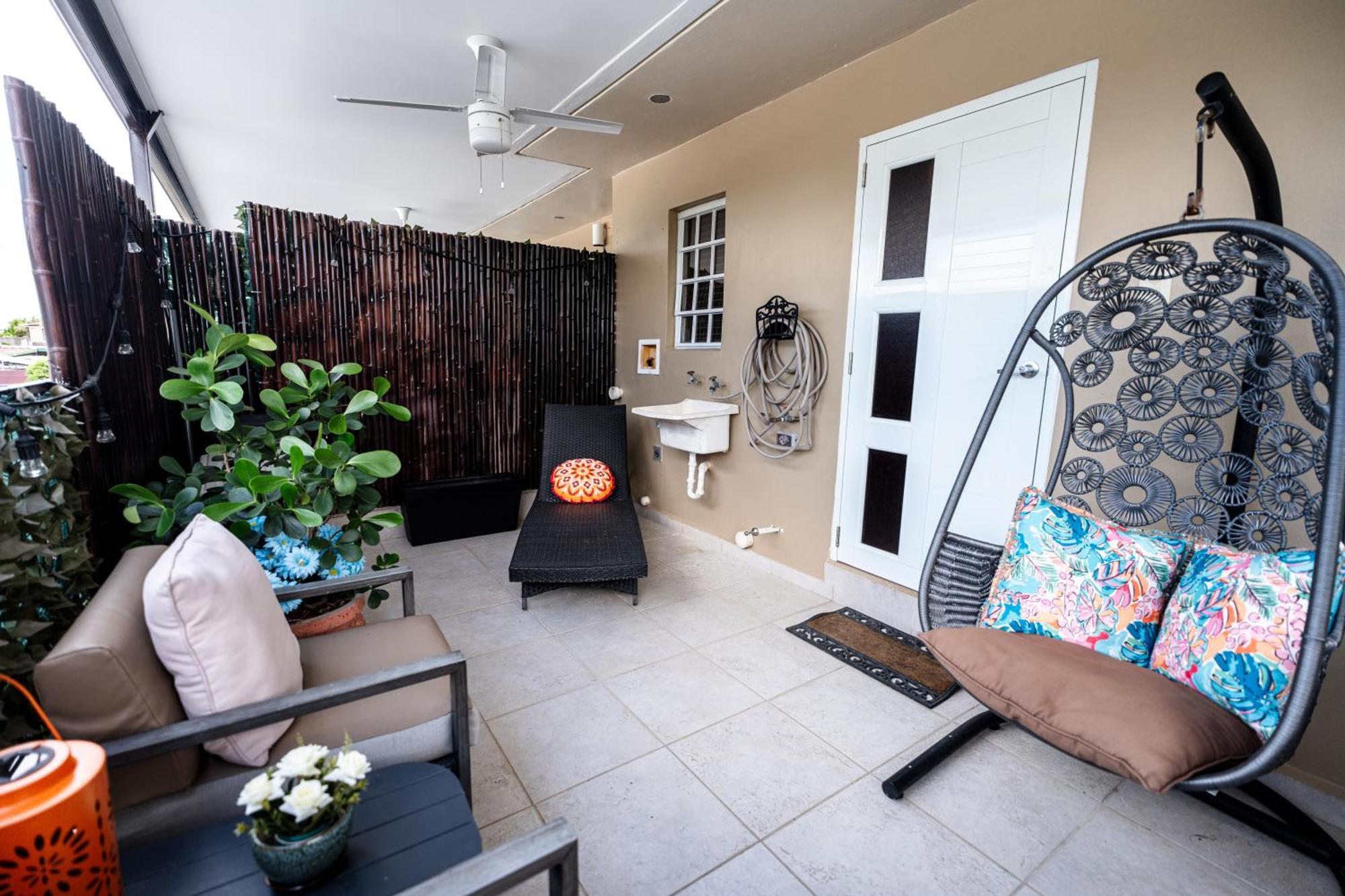 Private Jacuzzi Oasis With Mountain Views And Free Parking Ponce Exterior foto